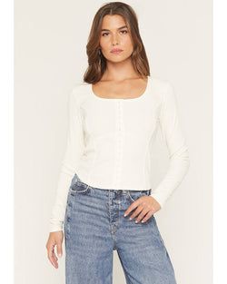 Color – Cream