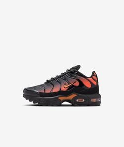 NIKE AIR MAX PLUS