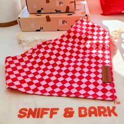 Design – Checker Pink
