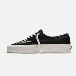 COLORWAY – BLACK X-RAY