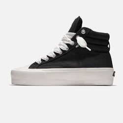 COLORWAY – BLACK