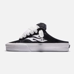 COLORWAY – BLACK