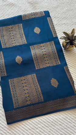 Colours – SAPPHIREBLUE