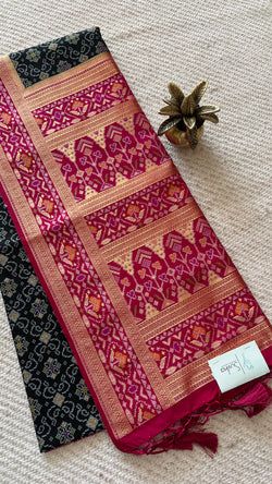 Colours – BLACK WITH PINK