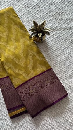 Colours – MEHANDIGREEN WITH PURPLE