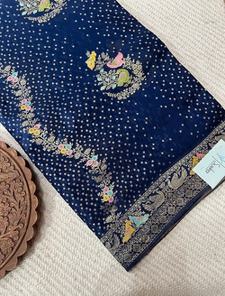 Colours – NAVYBLUE