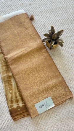 Colours – OFFWHITE WITH CHICKU