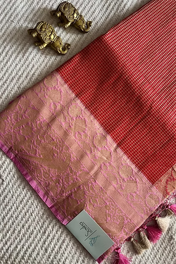 Colours – RED WITH PINK