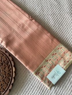 Colours – PEACH
