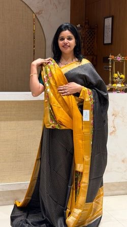 Colours – BLACK WITH MUSTARD