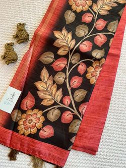 Colours – BLACK WITH PEACH