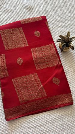 Colours – RED