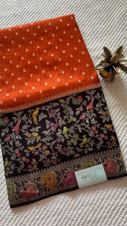 Colours – RUST WITH BLACK