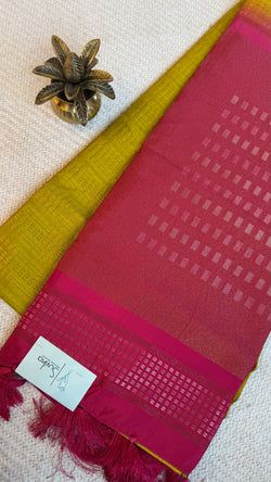 Colours – MINTYELLOW WITH PINK