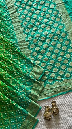 Colours – GREEN WITH RAMABLUE