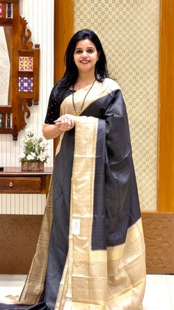 Colours – BLACK WITH BEIGE
