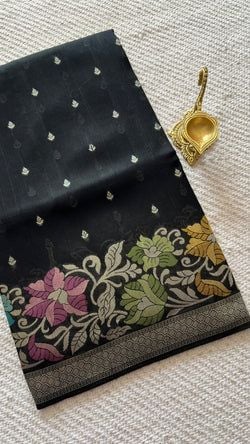 Colours – BLACK