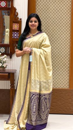Colours – CHIKKU WITH PURPLE