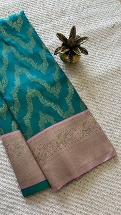 Colours – RAMABLUE WITH BABYPINK