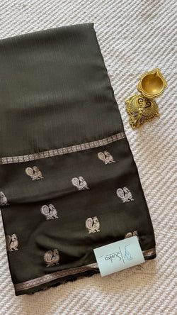 Colours – OLIVEGREEN