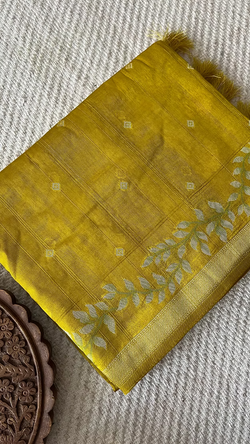 Colours – YELLOW