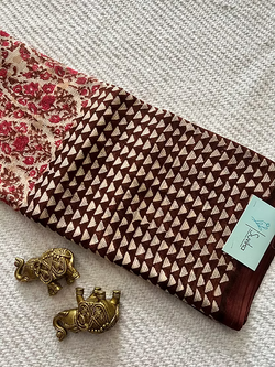 Colours – BROWN