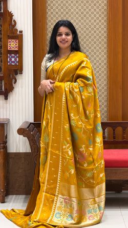 Colours – YELLOW