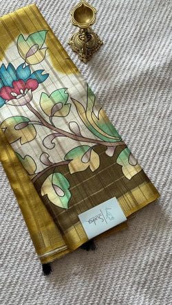 Colours – YELLOW