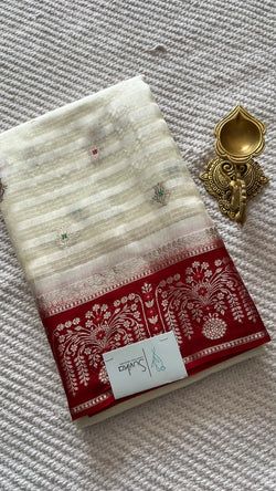 Colours – OFFWHITE WITH RED