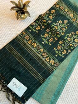 SEAGREEN WITH BOTTLEGREEN