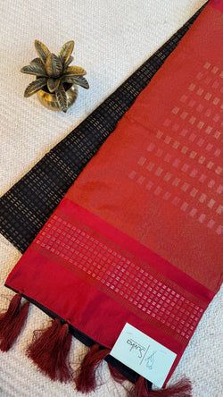 Colours – BLACK WITH RED