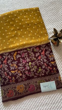 Colours – MEHENDIGREEN WITH BROWN