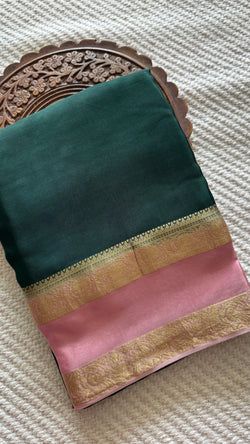 Colours – BOTTLEGREEN WITH BABYPINK