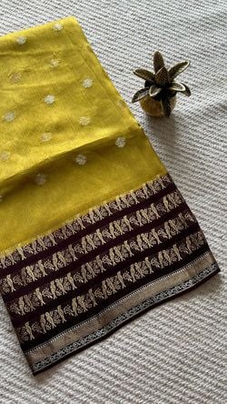 Colours – MINTGREEN WITH COFFEEBROWN