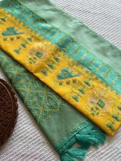 Colours – YELLOW