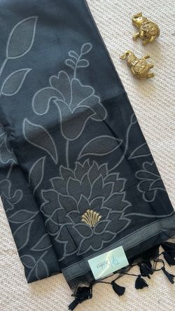 Colours – BLACK