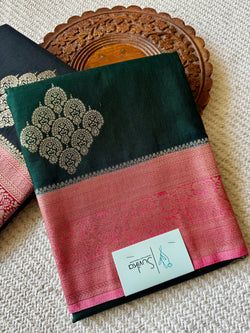 Colours – BOTTLEGREEN WITH BABYPINK