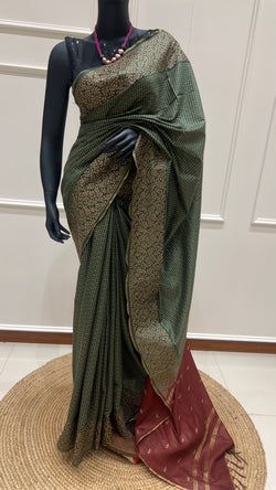 Colours – BOTTLE GREEN WITH COFFEEBROWN
