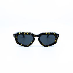 Tortoise Black