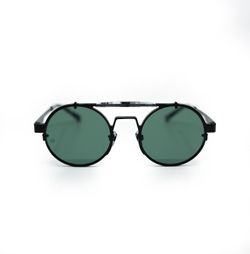 Color – Black Green
