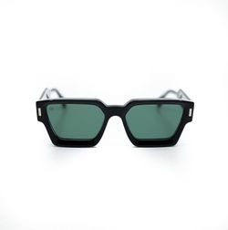 Color – Black Green