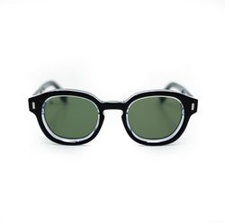 Color – Black Green