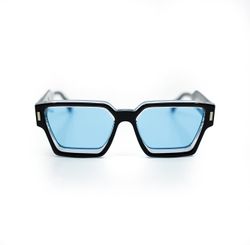 Color – Black Light Blue