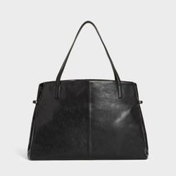 COLOUR – Black