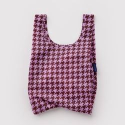 Fall 2026 – Pink Houndstooth
