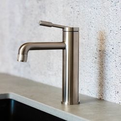 Finish – Brushed Stainless