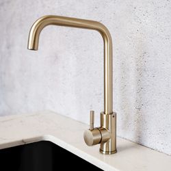 Finish – Champagne Gold