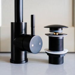 Finish – Black