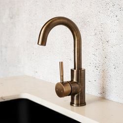 Finish – Antique Brass