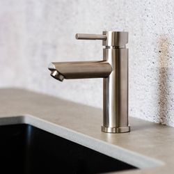 Finish – Brushed Stainless